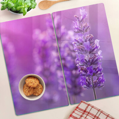 Glasschneidebrett Lavendelblüten auf violettem Hintergrund