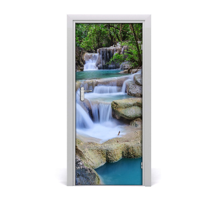 Selbstklebendes wandbild an der wand Wasserfall thailand