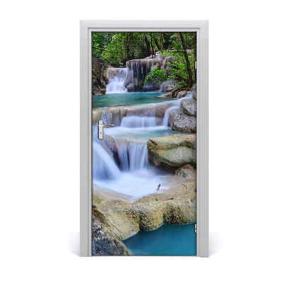 Selbstklebendes wandbild an der wand Wasserfall thailand