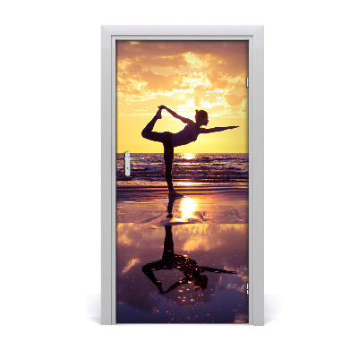 Selbstklebendes wandbild an der wand Menschen yoga am strand