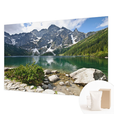 Fototapete fürs Wohnzimmer mit Motiv eines Bergsees