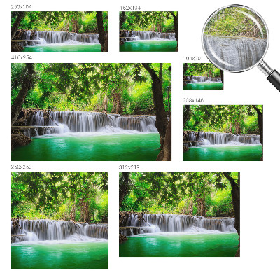 Motivtapete aus Vlies mit Wald- und Wasserfallmotiv