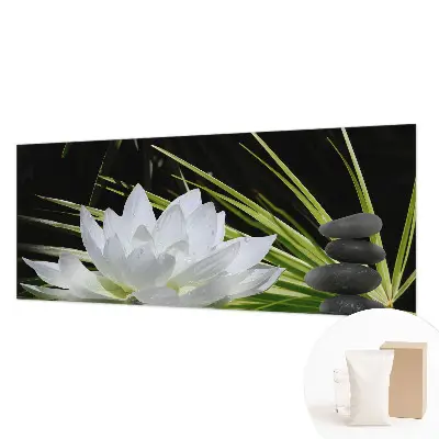 Vlies-Fototapete nach Maß mit dem Motiv „Lilienmeditation”