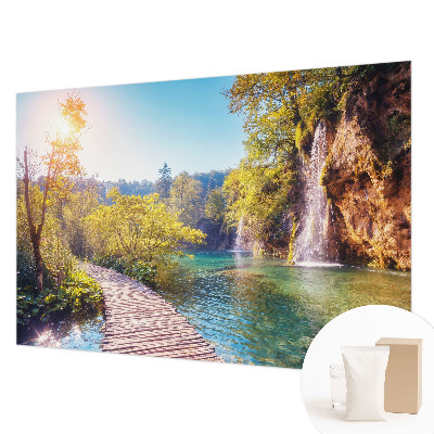 Vlies-Fototapete fürs Kinderzimmer mit einer naturnahen Landschaft