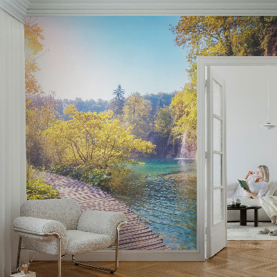 Vlies-Fototapete fürs Kinderzimmer mit einer naturnahen Landschaft