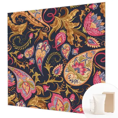 Vliestapete fürs Schlafzimmer mit buntem Paisley-Motiv