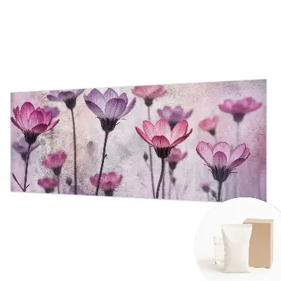 Vliestapete fürs Schlafzimmer mit pastellfarbenem Blumenmotiv