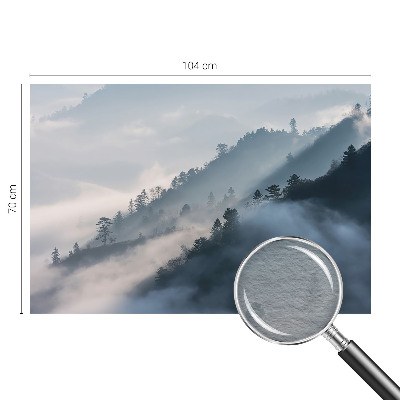 Bedruckte Vlies-Fototapete mit nebliger Landschaft als Motiv