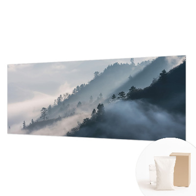 Bedruckte Vlies-Fototapete mit nebliger Landschaft als Motiv