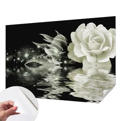 Selbstklebende Fototapete fürs Schlafzimmer mit einem Motiv einer leuchtenden Rose