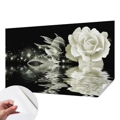 Selbstklebende Fototapete fürs Schlafzimmer mit einem Motiv einer leuchtenden Rose