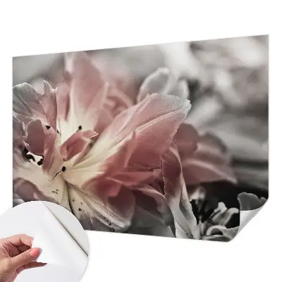 Selbstklebende Fototapete fürs Kinderzimmer mit pastellfarbener Blumenoptik