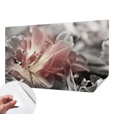 Selbstklebende Fototapete fürs Kinderzimmer mit pastellfarbener Blumenoptik
