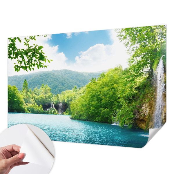 Motivtapete nach Maß mit einem natürlichen Wasserfallmotiv