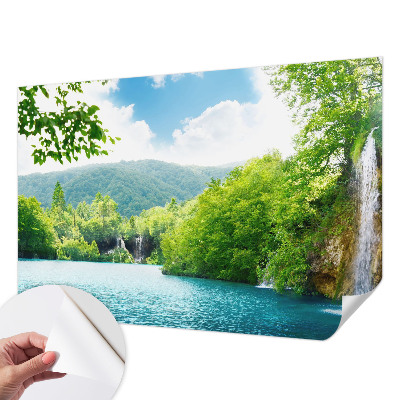 Motivtapete nach Maß mit einem natürlichen Wasserfallmotiv
