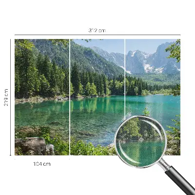 Selbstklebende Fototapete fürs Kinderzimmer mit Motiv eines grünen Sees