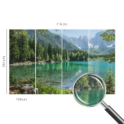 Selbstklebende Fototapete fürs Kinderzimmer mit Motiv eines grünen Sees