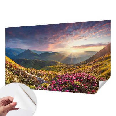 Selbstklebende Fototapete fürs Schlafzimmer mit Bergpanorama