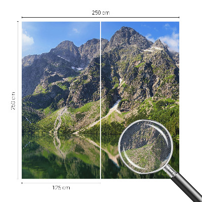 Motivtapete fürs Wohnzimmer mit malerischem Bergmotiv