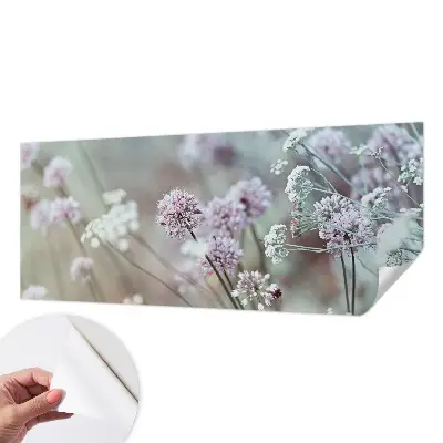 Selbstklebende Fototapete fürs Wohnzimmer mit Motiv aus Wildblumen