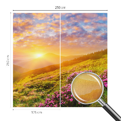 Selbstklebende Fototapete fürs Wohnzimmer mit Motiv 'Bergwesten' für einfache Anbringung