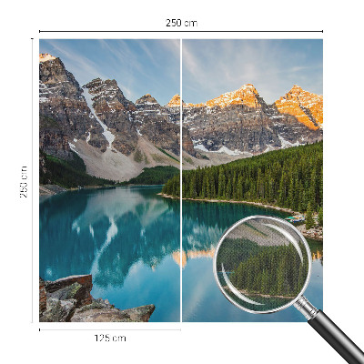 8D-Fototapete fürs Wohnzimmer mit Bergspiegelung als Motiv