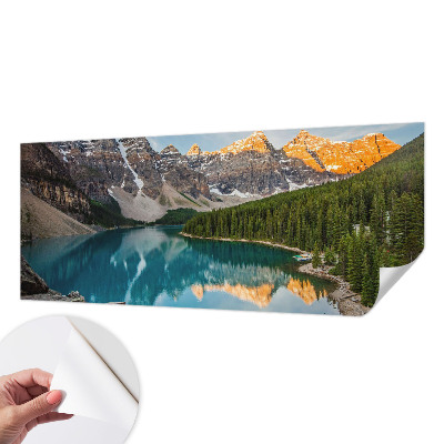 8D-Fototapete fürs Wohnzimmer mit Bergspiegelung als Motiv