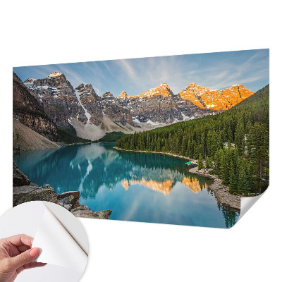 8D-Fototapete fürs Wohnzimmer mit Bergspiegelung als Motiv