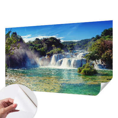 Motivtapete fürs Wohnzimmer mit einer Wasserfalllandschaft
