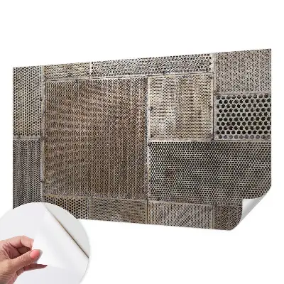 Selbstklebende Fototapete fürs Wohnzimmer mit metallischem Muster