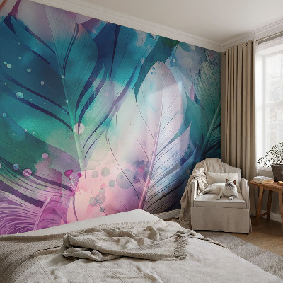 Selbstklebende Fototapete fürs Schlafzimmer mit bunten Federn als Motiv