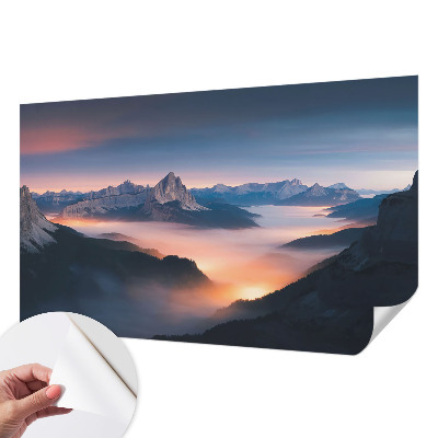Selbstklebende Fototapete mit Motiv einer aufgehenden Sonne
