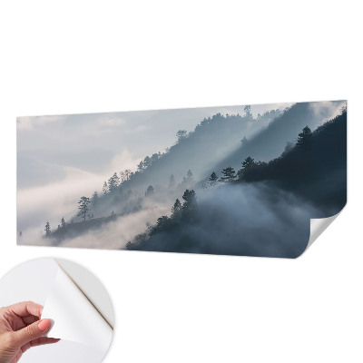 Vintage Tapete mit Motiv einer nebligen Landschaft