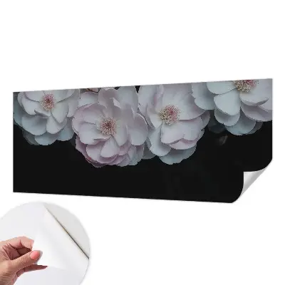 Motivtapete fürs Wohnzimmer mit einem zarten Blumenstrauß