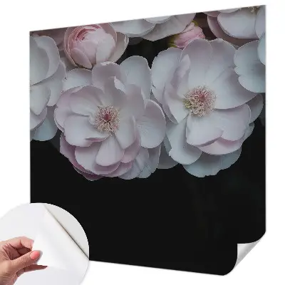 Motivtapete fürs Wohnzimmer mit einem zarten Blumenstrauß