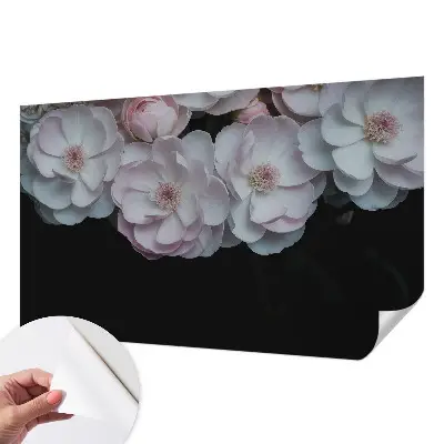 Motivtapete fürs Wohnzimmer mit einem zarten Blumenstrauß