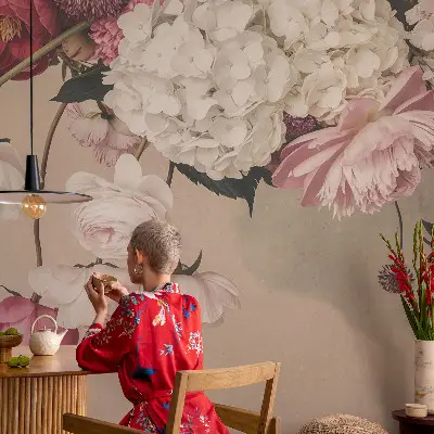 Motivtapete nach Maß mit romantischem Blumenmotiv