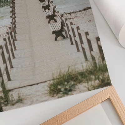 Wandposter Ein minimalistischer Pier, der direkt ins Meer ragt
