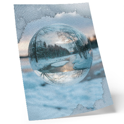 Poster Winterlandschaft mit blauen Spiegelungen der Bäume