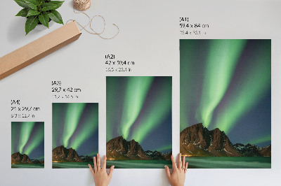 Wandposter Zauberhafter Himmel, grünes Licht, beeindruckende Berge