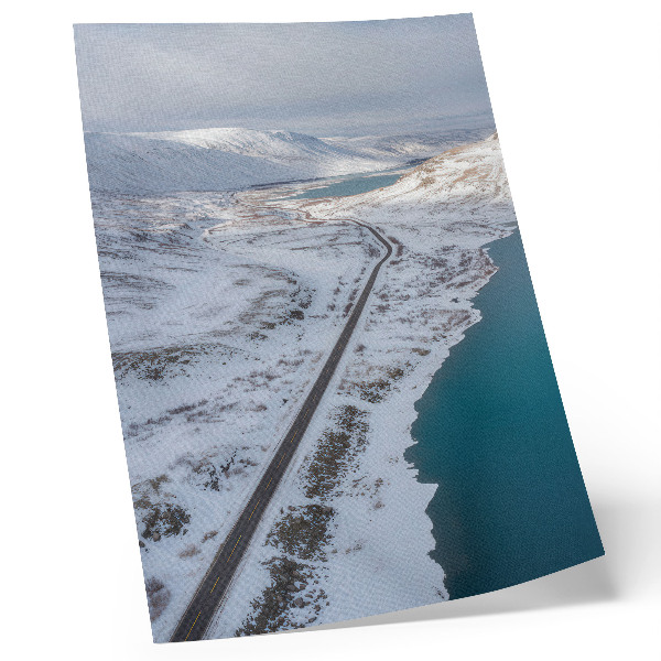 Kunstdruck leinwand Verschneite Landschaft, minimalistisches blaues Wasser