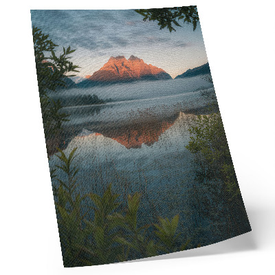 Kunstdruck leinwand Berglandschaft spiegelt sich im Wassernebel