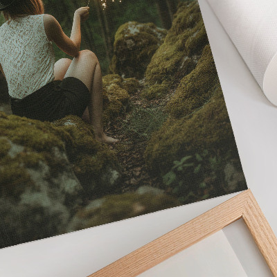 Wandposter Geheimnisvolle Waldlandschaft mit einem Hauch von Abenteuer