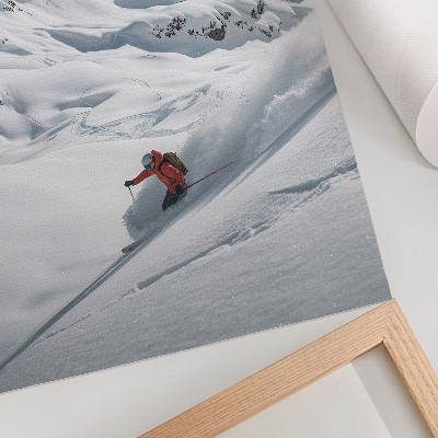 Poster Skifahrer in Aktion, weiße Berge, blauer Himmel