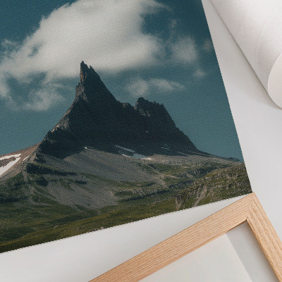 Poster Spektakulärer Gipfel mit zarter Wolke