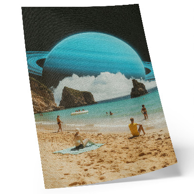 Wandposter Strand mit Planet über dem Wasser an einem sonnigen Tag