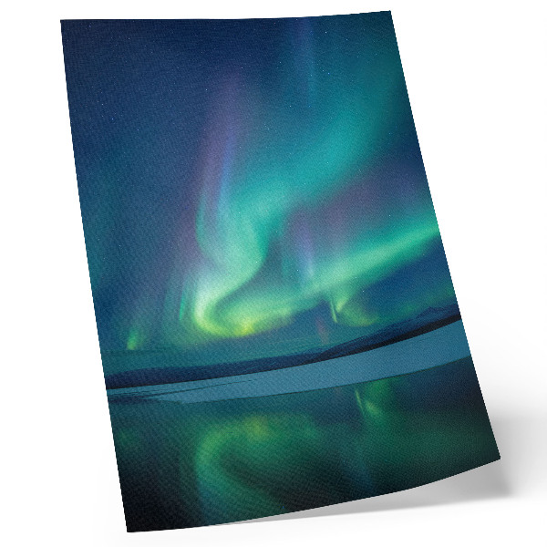 Poster Die Nordlichter vor der Kulisse einer wunderschönen nächtlichen Natur