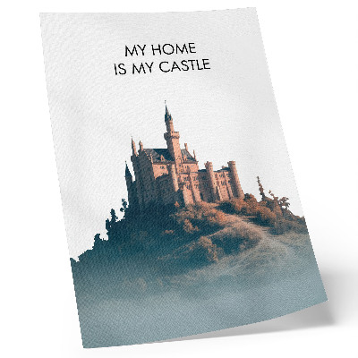 Wandposter Burg auf einem Hügel mit Nebel und Text