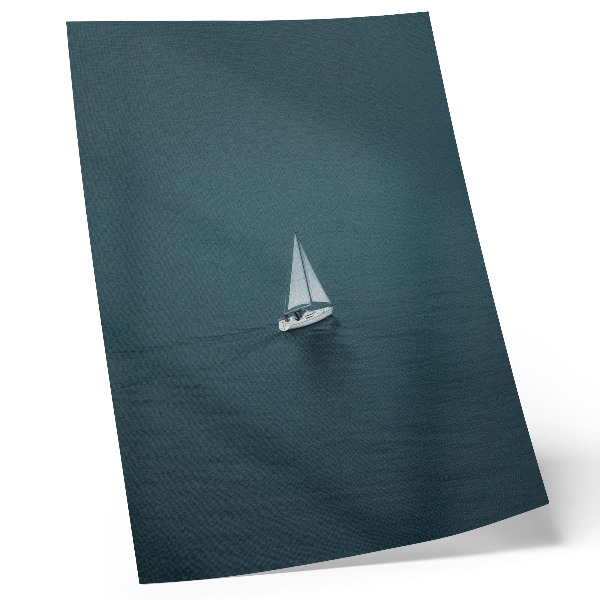 Kunstdruck leinwand Eine Yacht auf ruhiger See, eine minimalistische Komposition