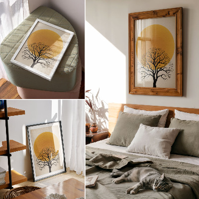 Poster Ein Baum vor dem Hintergrund eines großen Kreises in warmen Farbtönen